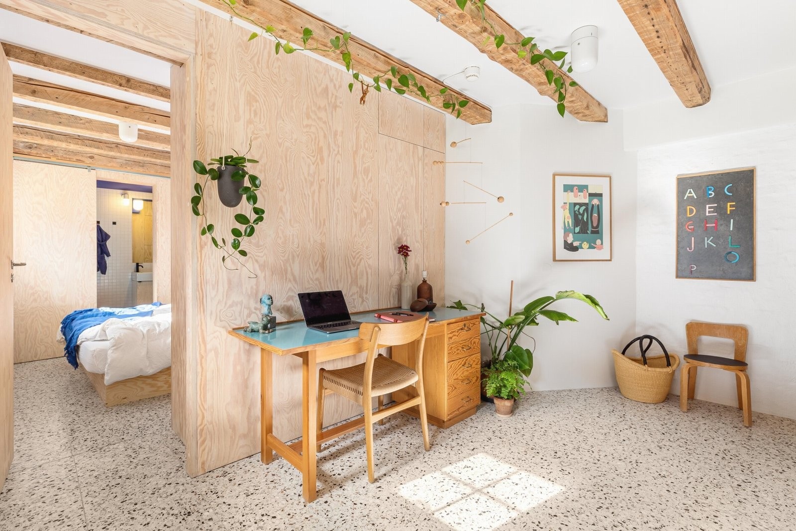 Kontor / soverom III er et praktisk rom som i dag benyttes som hjemmekontor. Galleribilde