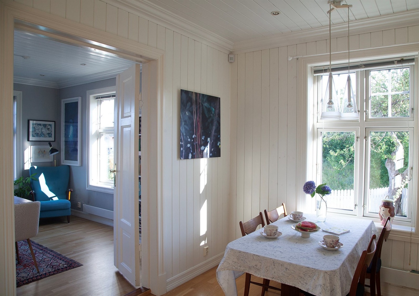 Hyggelig spiseplass på kjøkkenet Galleribilde