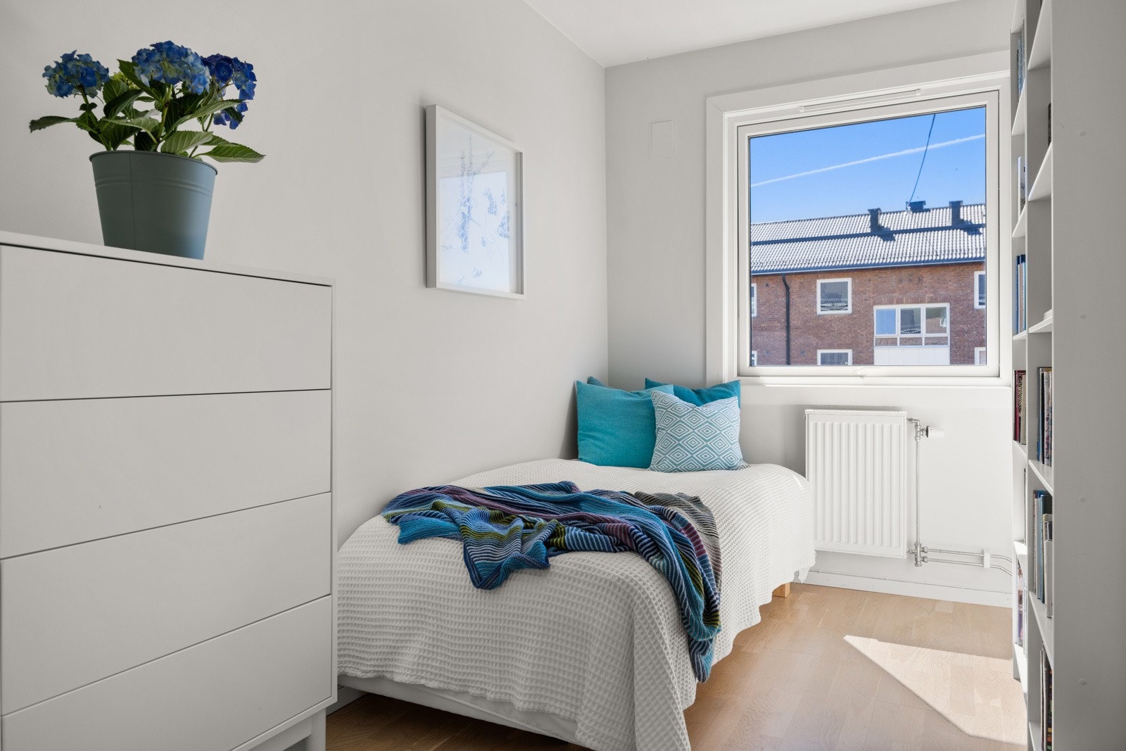 Soverom 3 med plass til seng og garderobe. Galleribilde