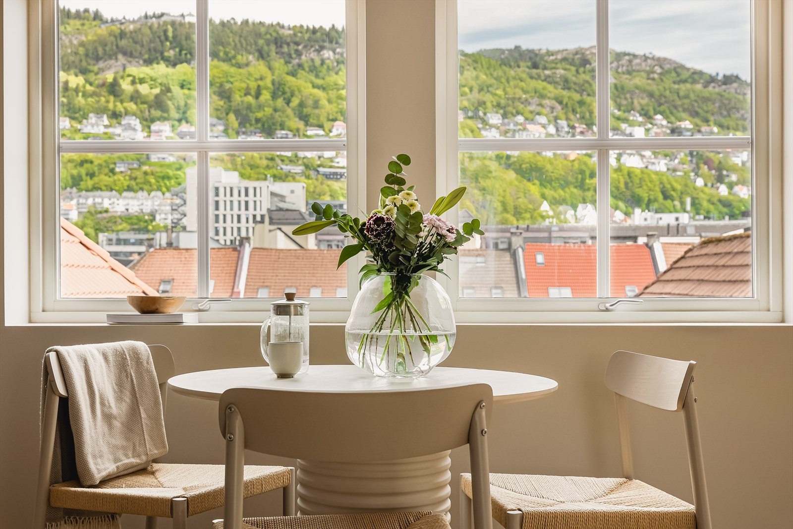 - Hele leiligheten ble pusset opp i 2020/2021 med gode kvaliteter - Galleribilde