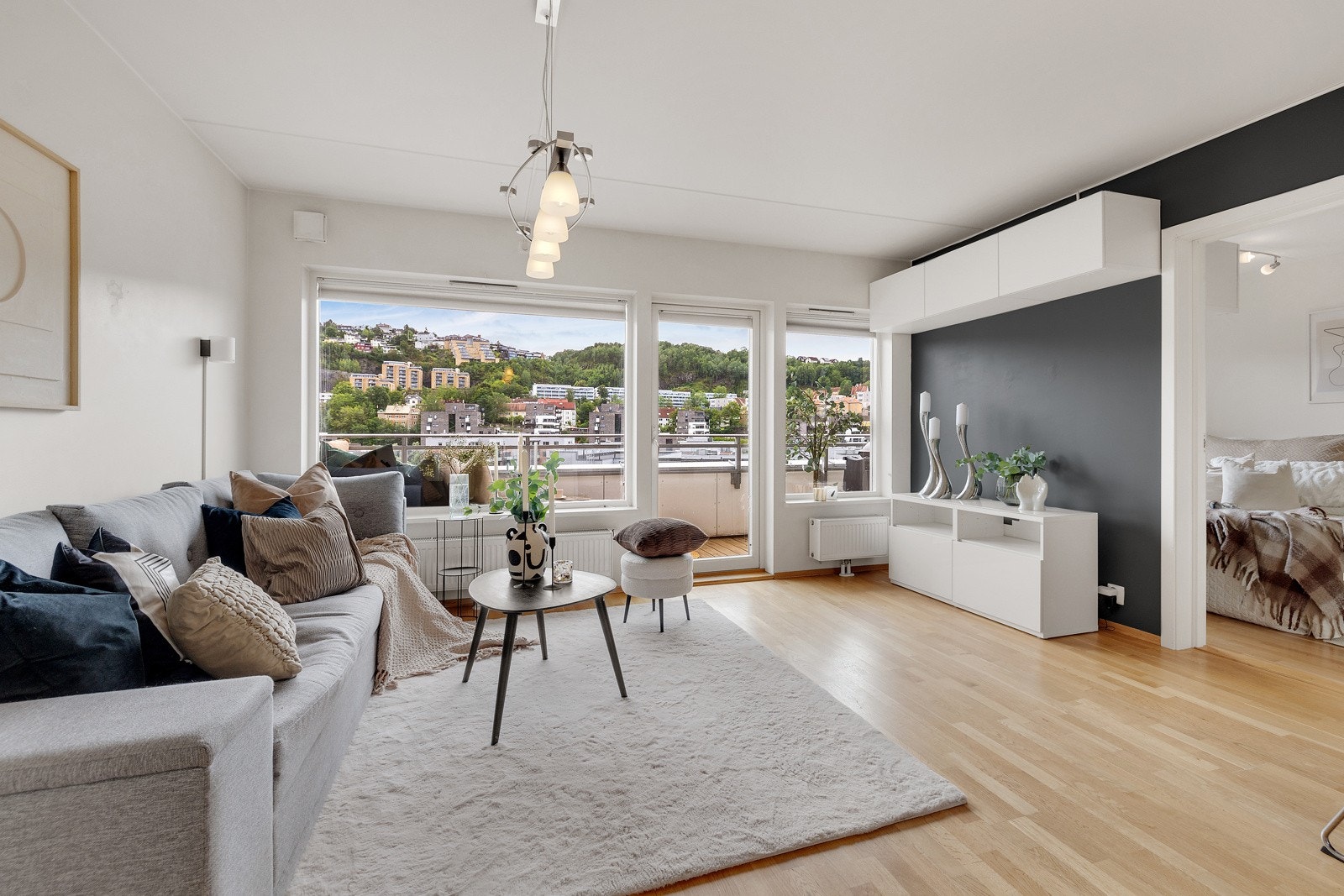 Velkommen til Turbinveien 6 - presentert av Line Strifeldt Johansson v/EIE eiendomsmegling Ensjø! Galleribilde