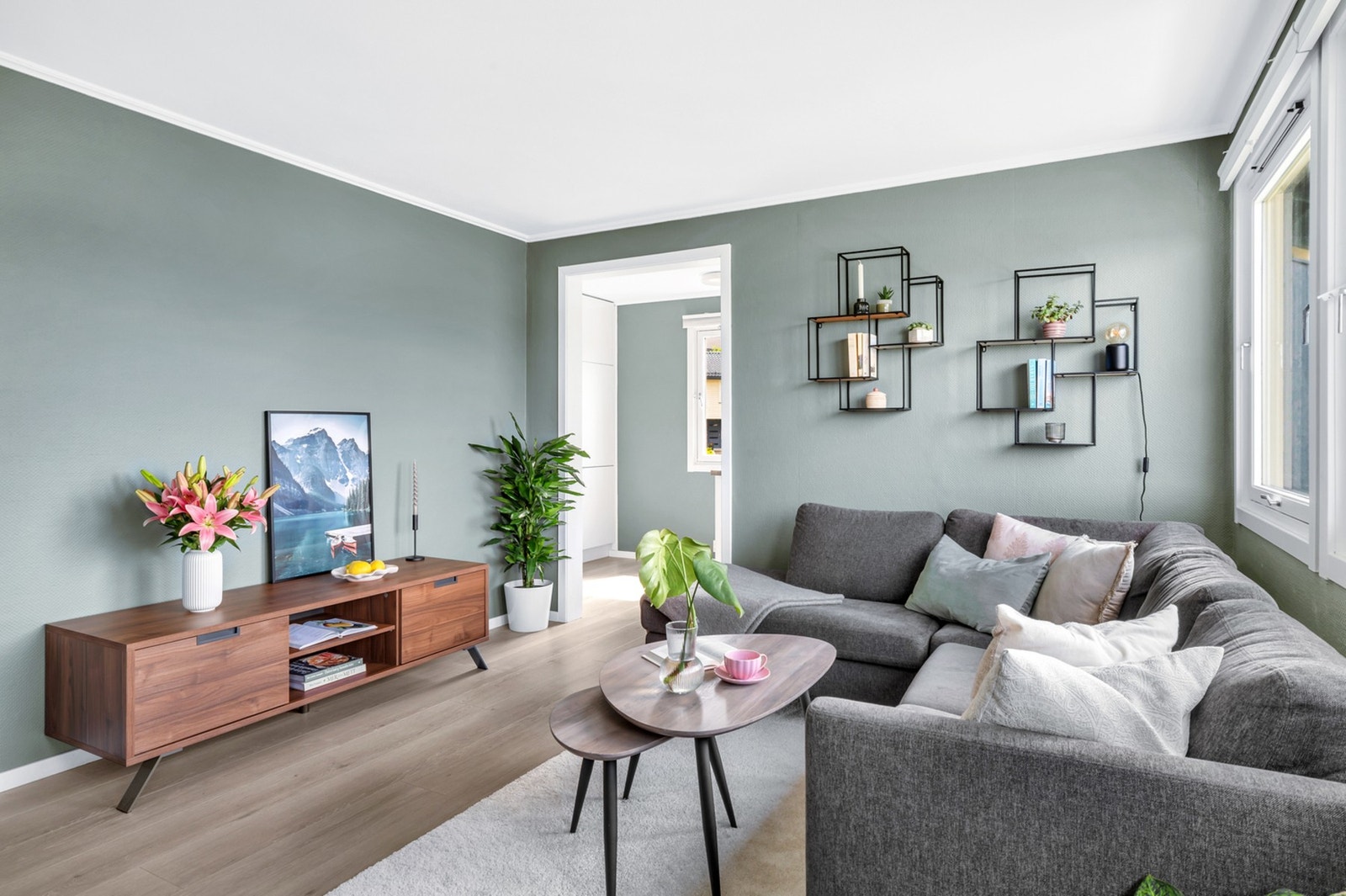 En moderne og lys 2-roms andelsleilighet i et meget attraktivt område på Nardo. Galleribilde