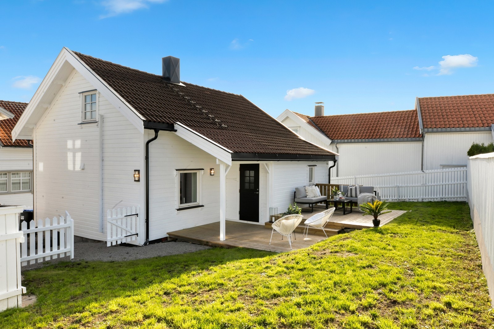 Velkommen til Nabbetorpveien 109 - En sjarmerende og moderne enebolig fint beliggende på Østsiden! Galleribilde