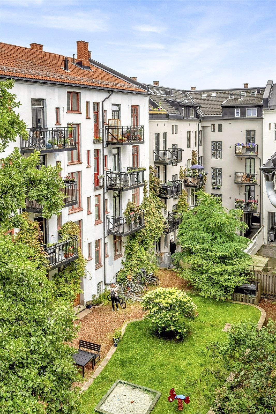 Bakgården er tidligere designet av Snøhetta Galleribilde