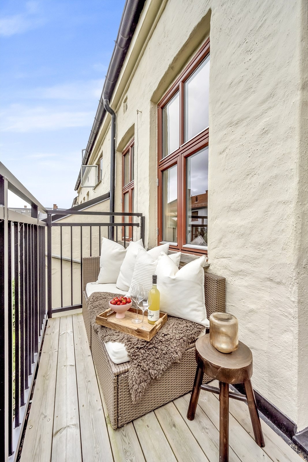 På balkongen er det plass til utemøblement og beplanting Galleribilde