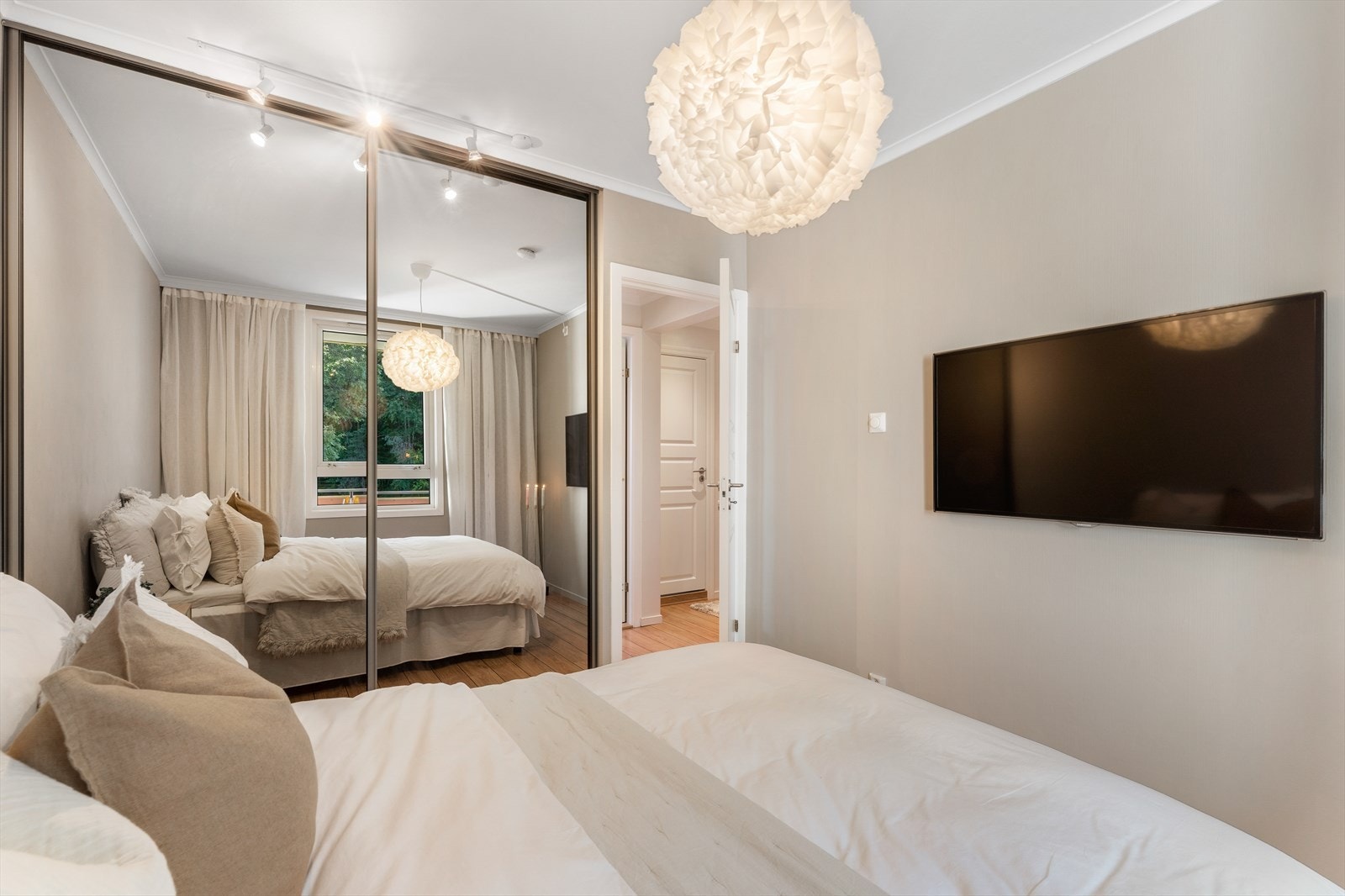 - Et soverom som byr inn til en god natts søvn - Galleribilde