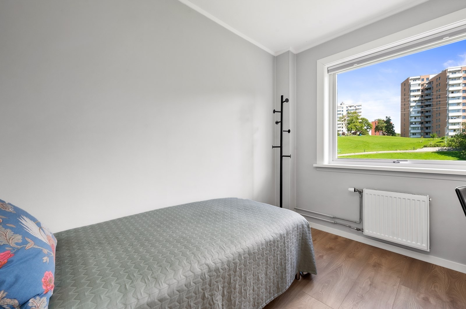 Dette allsidige soverommet egner seg utmerket som barnerom, gjesterom eller kontor Galleribilde