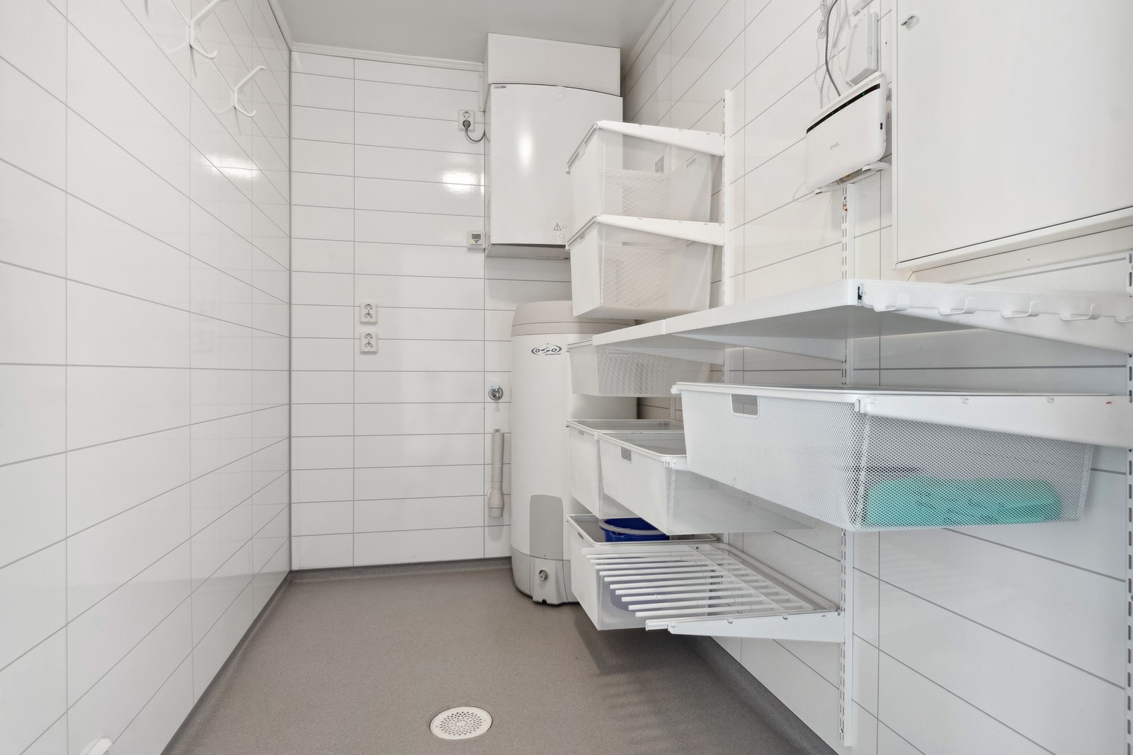 Praktisk og separat teknisk/vaskerom. Galleribilde