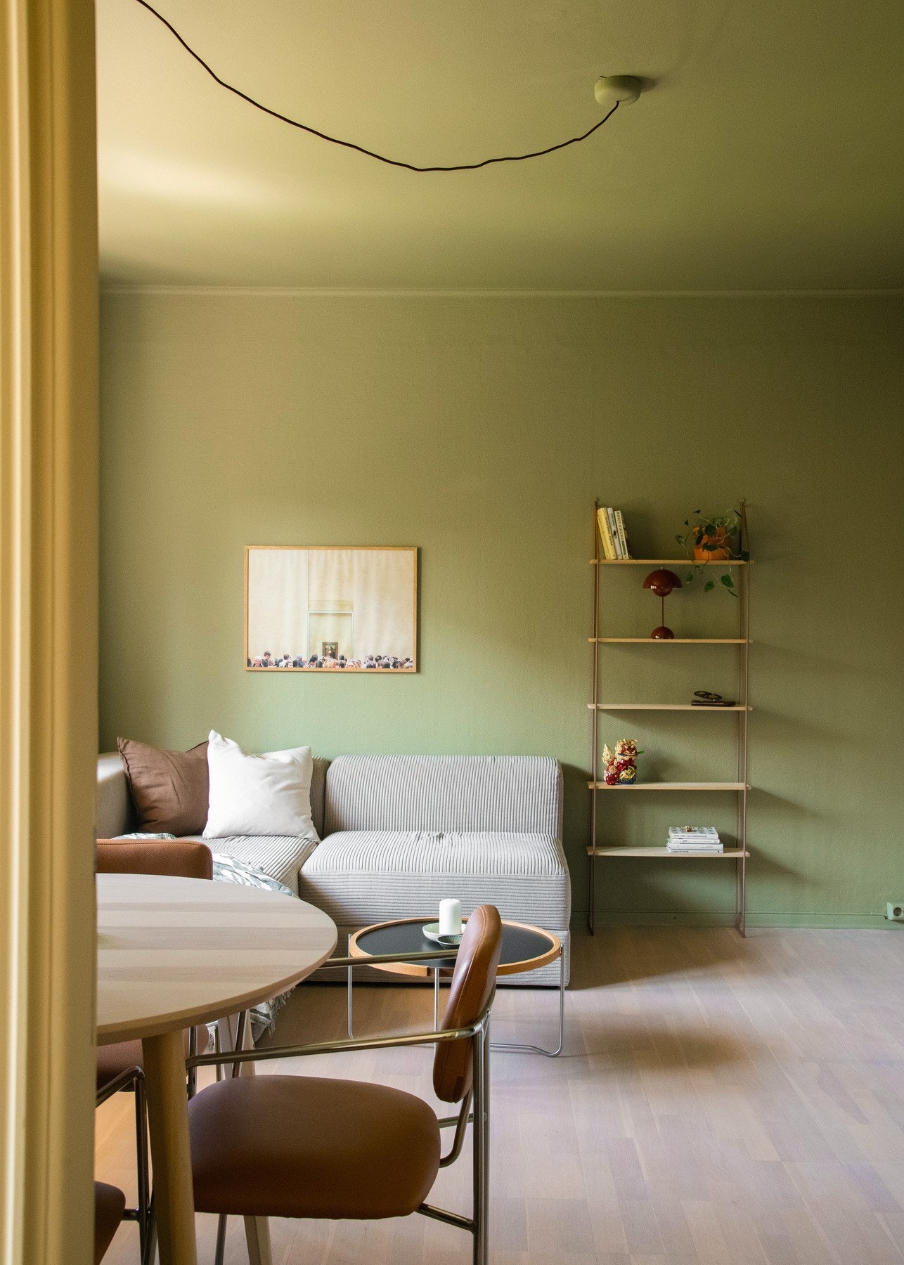 Dette er en stilren og fresh 2-roms andelsleilighet med urban beliggenhet. Galleribilde