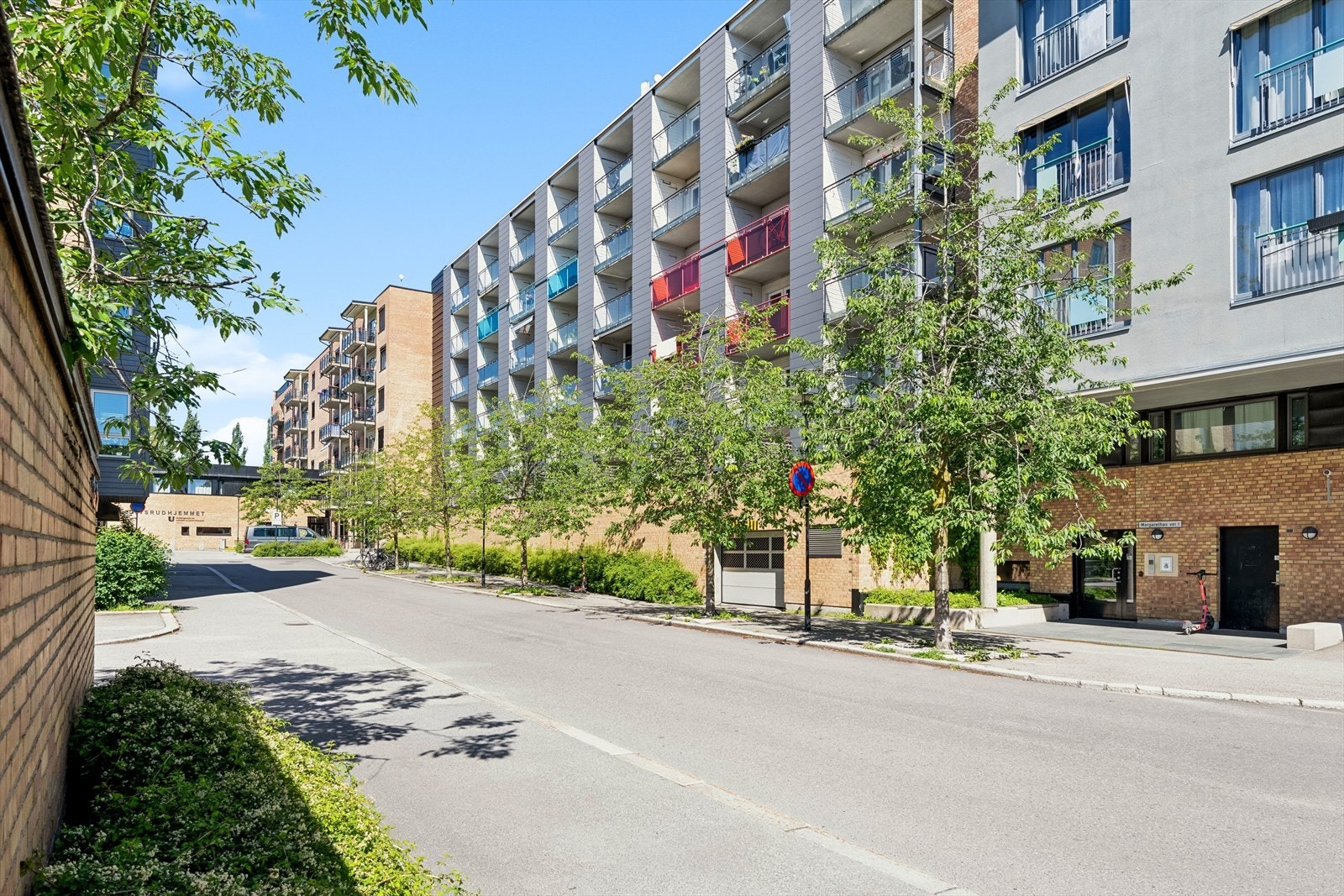 Leiligheten ligger i byggets 6.etasje og har meget god intern beliggenhet. Galleribilde