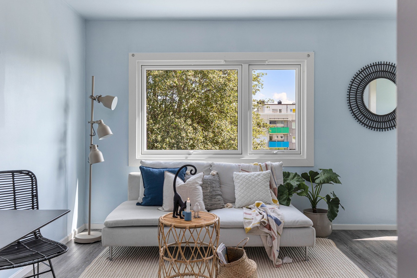 Her er det store vindusflater som gir naturlig lysinnslipp. Galleribilde