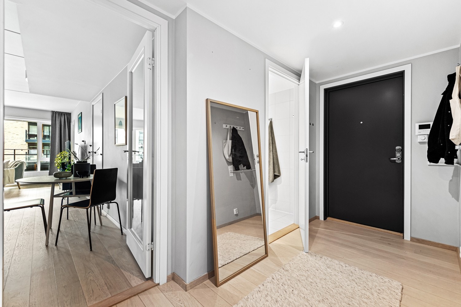 Boligen disponerer en ekstern bod i kjeller på ca. 5 kvm Galleribilde