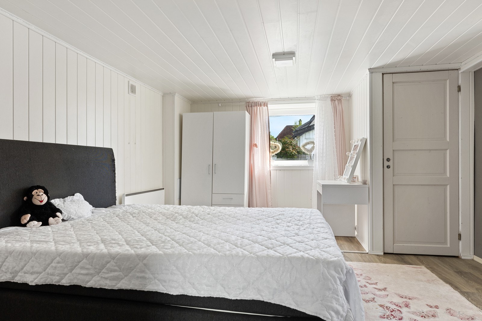 Bod innredet som soverom (ikke byggesøkt eller godkjent til varig opphold) Galleribilde