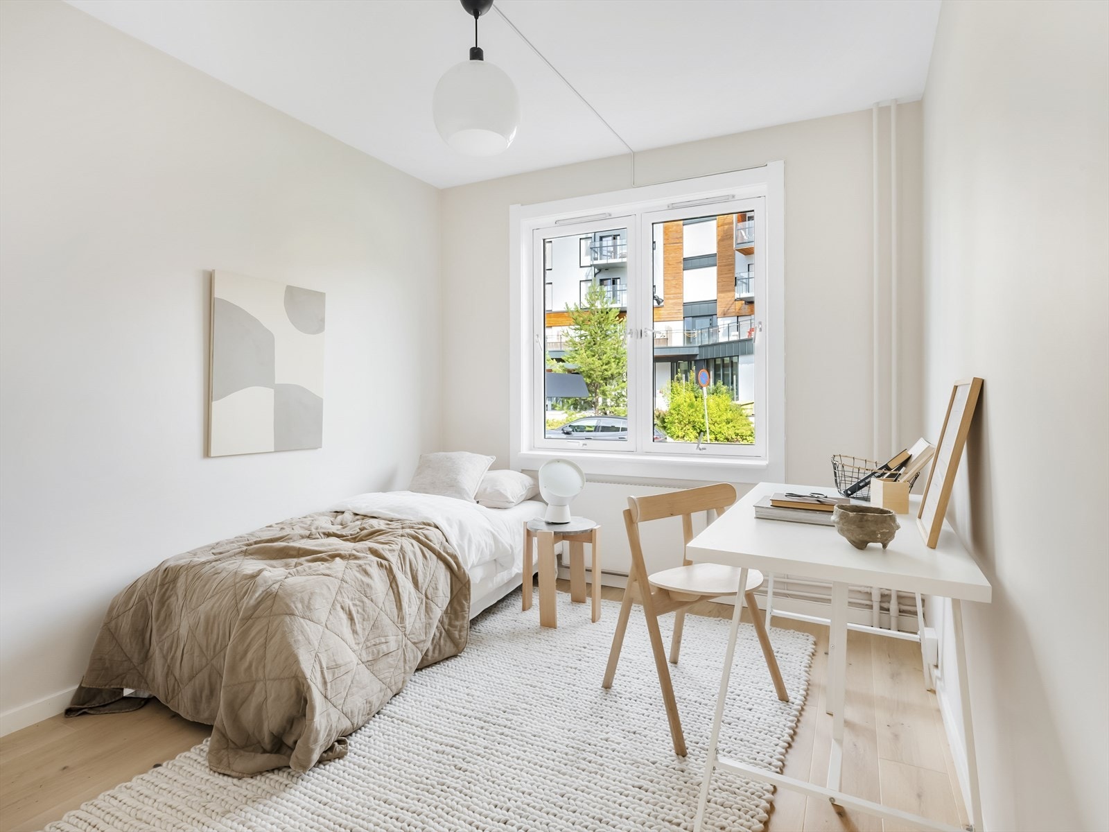 Soverom nummer to, ideelt som barnerom eller hjemmekontor. Galleribilde