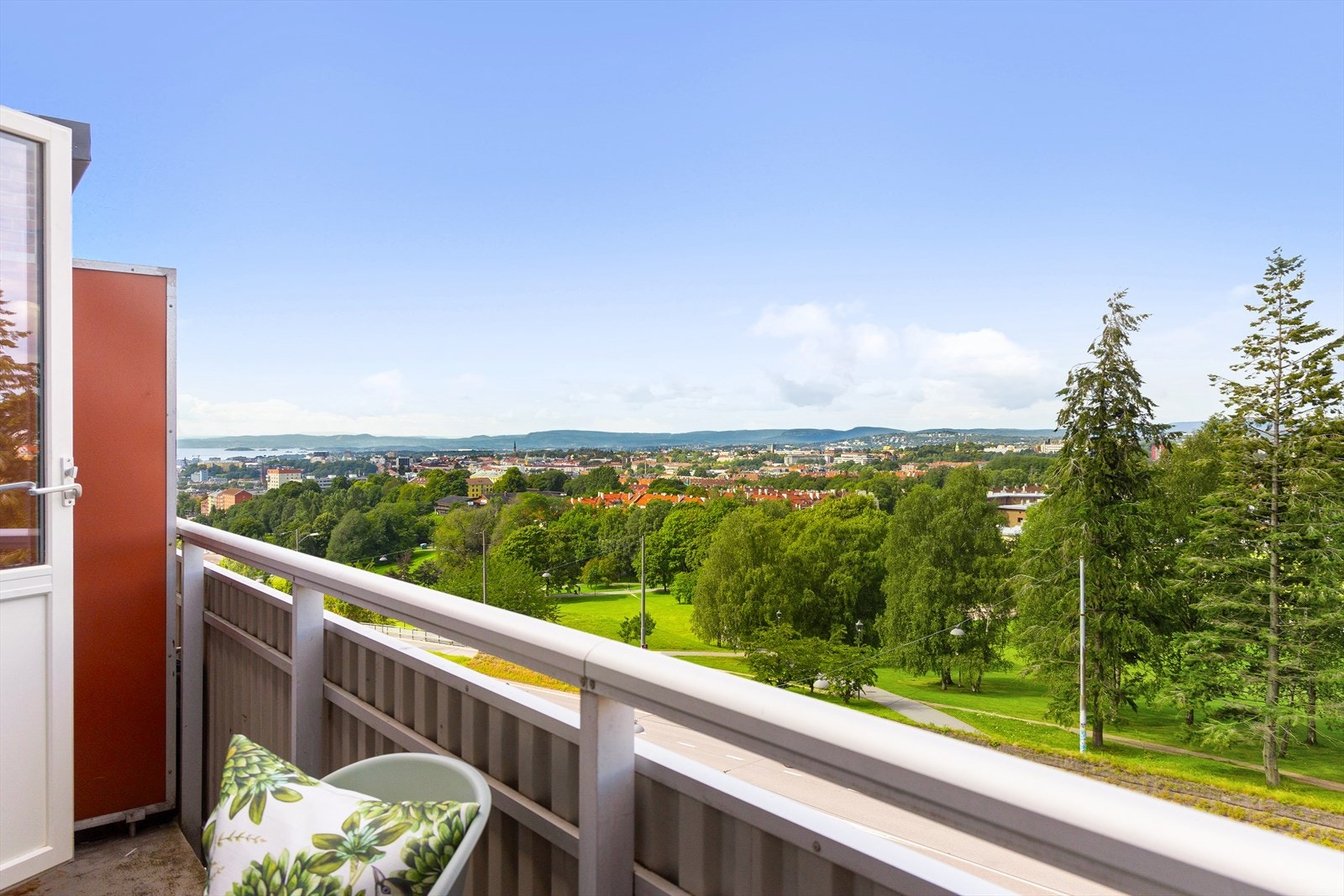 Her får man fin utsikt og gode solforhold Galleribilde