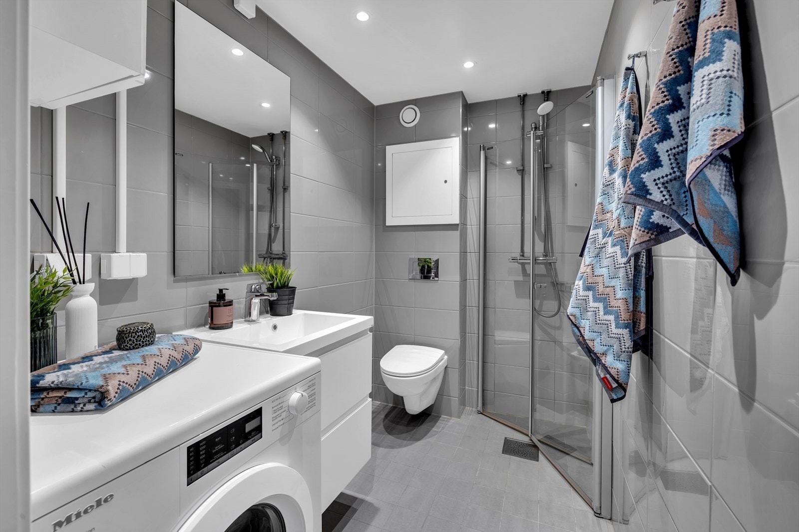 Det er opplegg for vaskemaskin og tørketrommel. Galleribilde