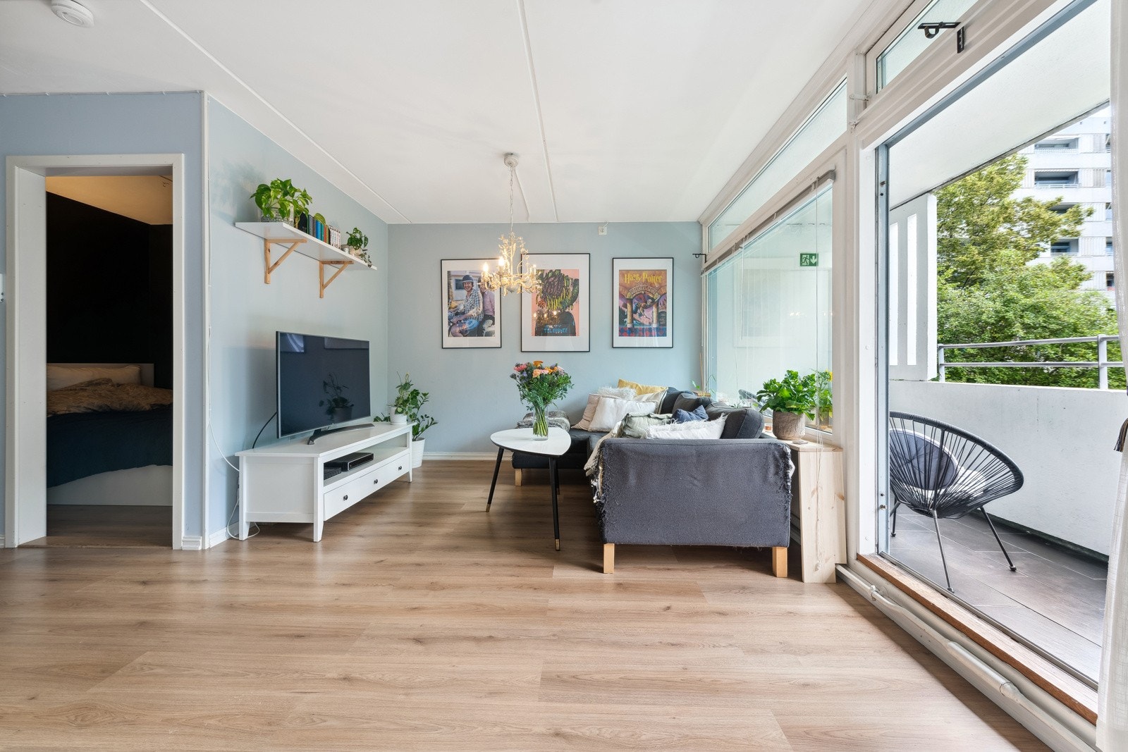 OBOS Eiendomsmeglere ved Guro S. Røysi har gleden av å presentere en lys og arealeffektiv 1-roms. Galleribilde