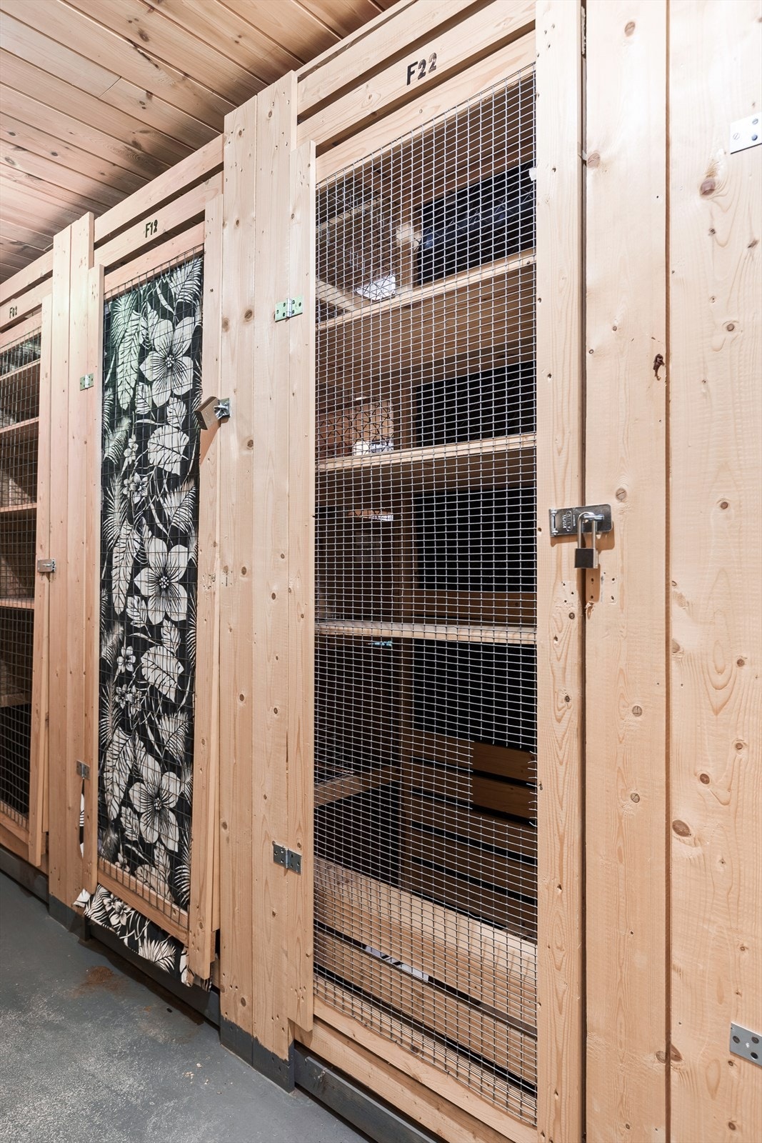 Leiligheten disponerer matskap i felles kjeller. Galleribilde