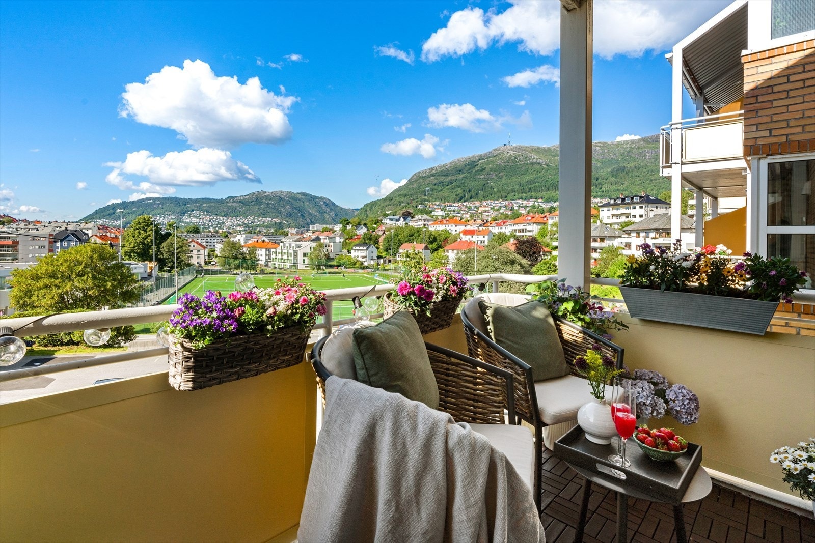 - Velkommen inn i en lys og fin leilighet på 59 m² - Galleribilde