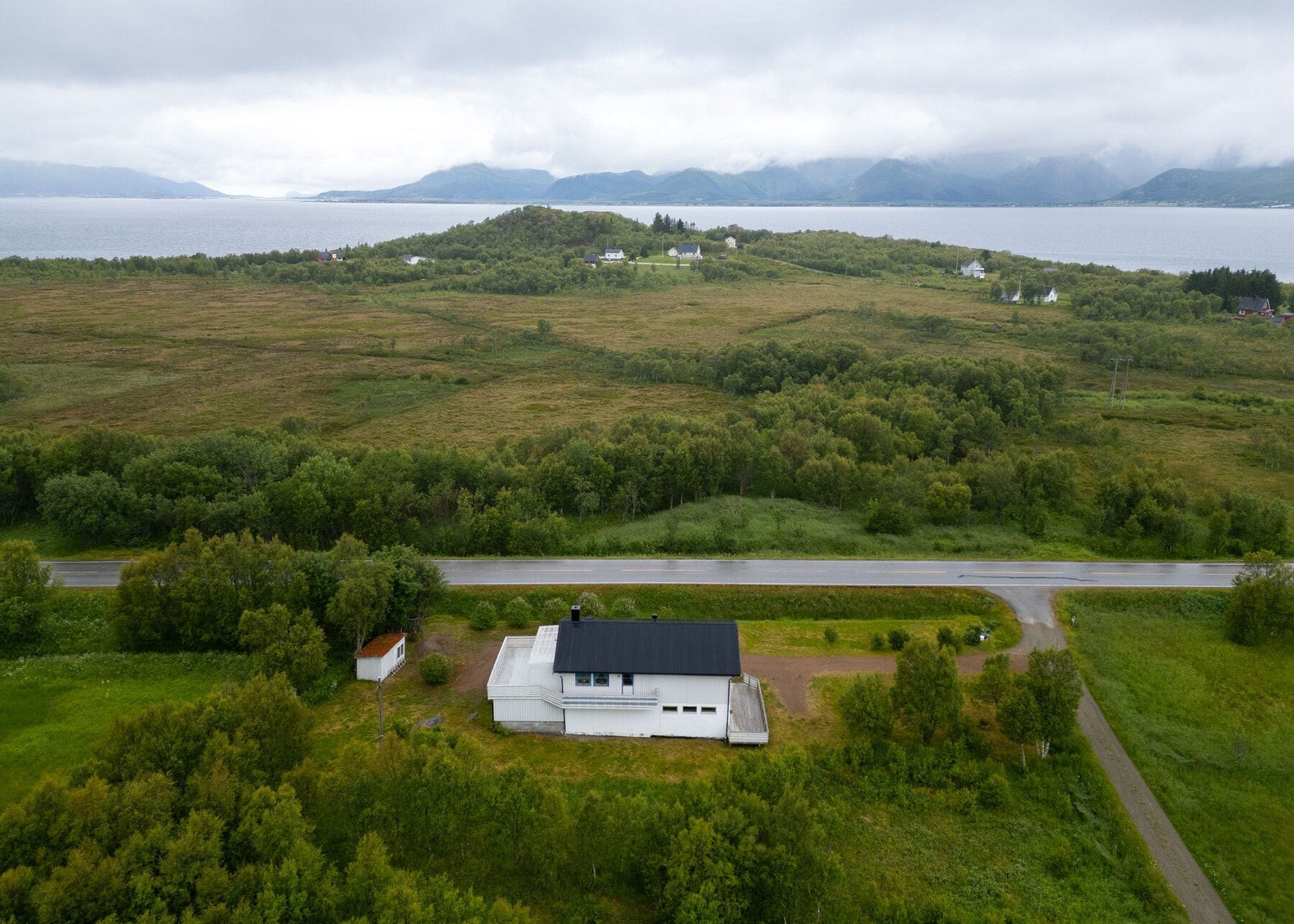 Her bor du med umiddelbar nærhet til naturen med flere turmuligheter i nærområdet Galleribilde