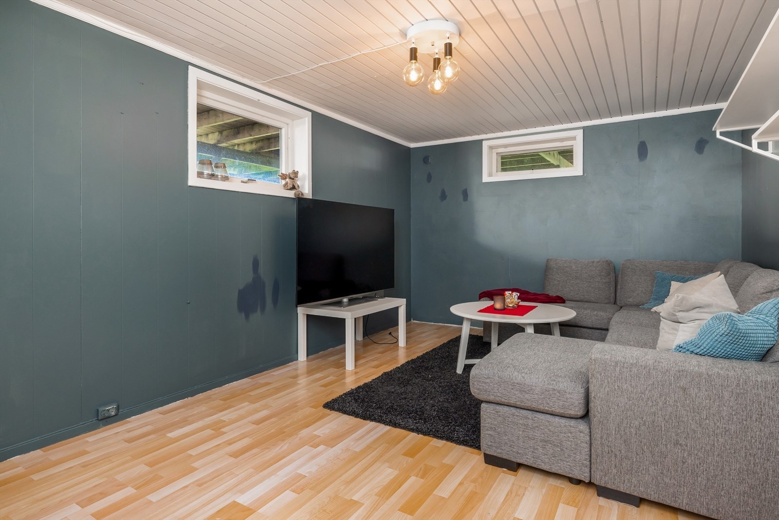 Kjellerstue. Galleribilde