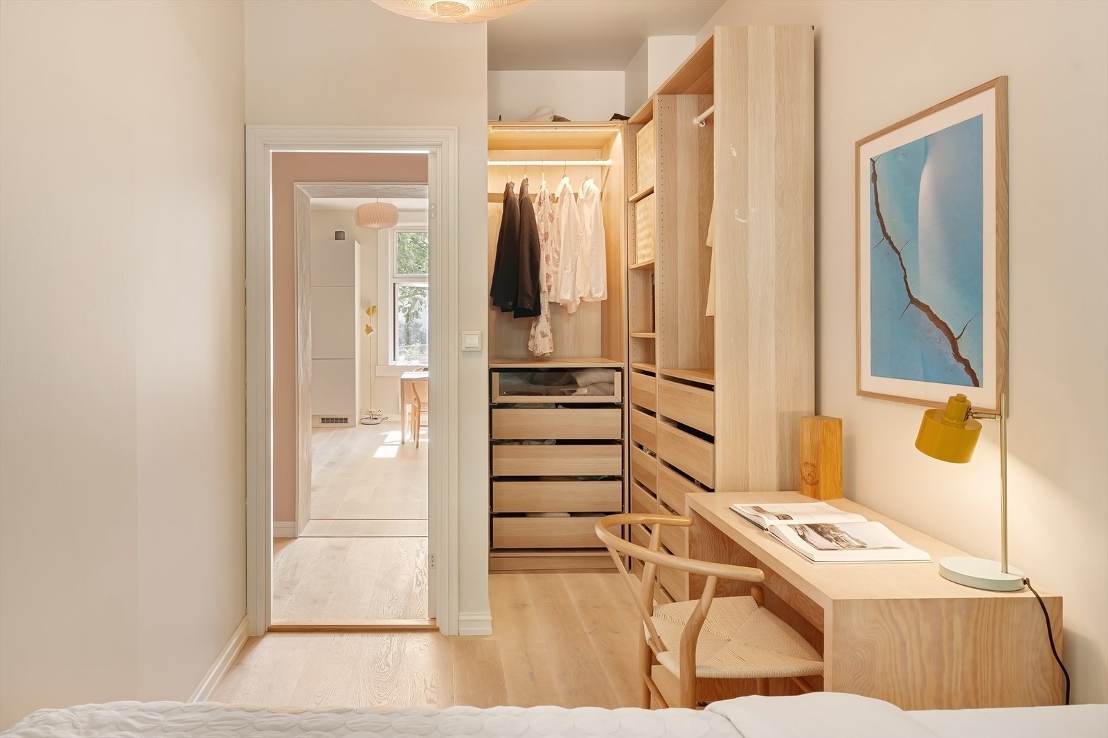 Godt med garderobeplass Galleribilde