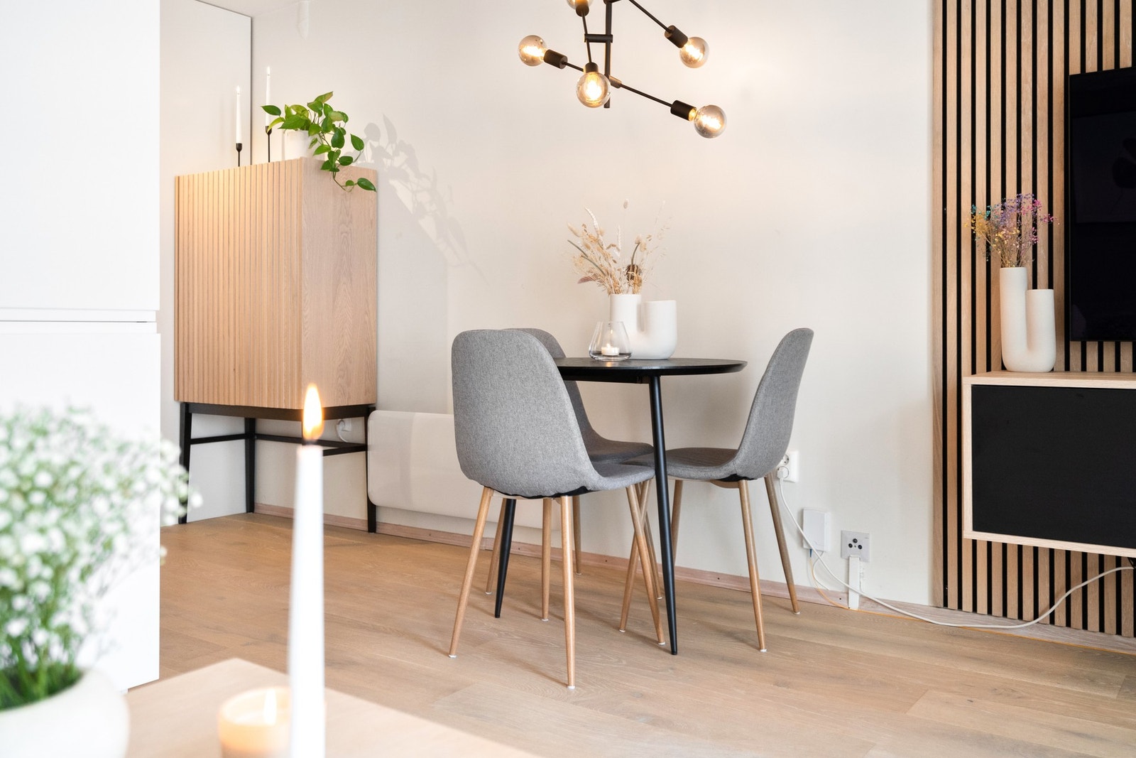 Det er etablert balansert ventilasjonssystem i regi av borettslaget. Galleribilde