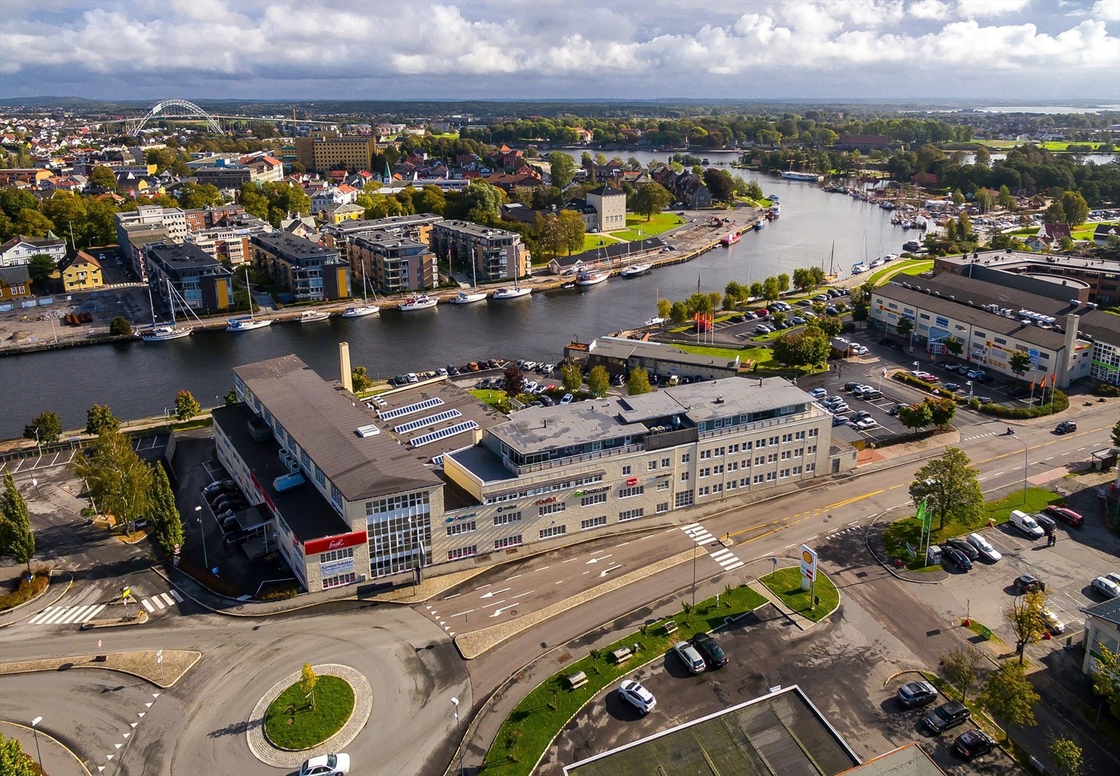 Glommen Brygge lett tilgjengelig både til fots, pr ferge, buss og bil Galleribilde