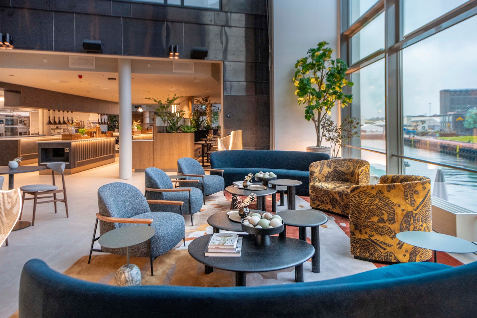 Personalrestaurant og kaffebar av meget høy kvalitet Galleribilde