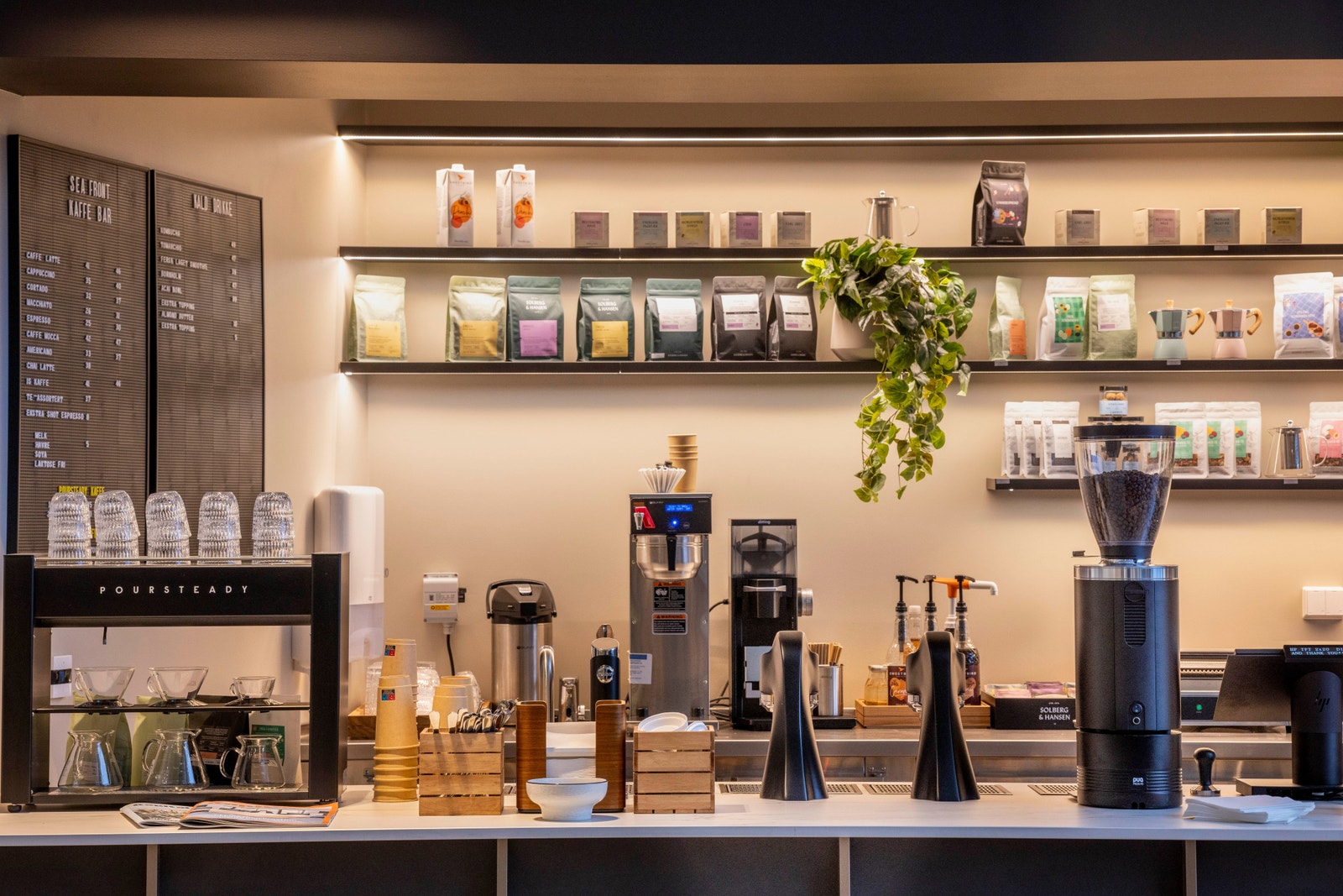 Personalrestaurant og kaffebar av meget høy kvalitet Galleribilde