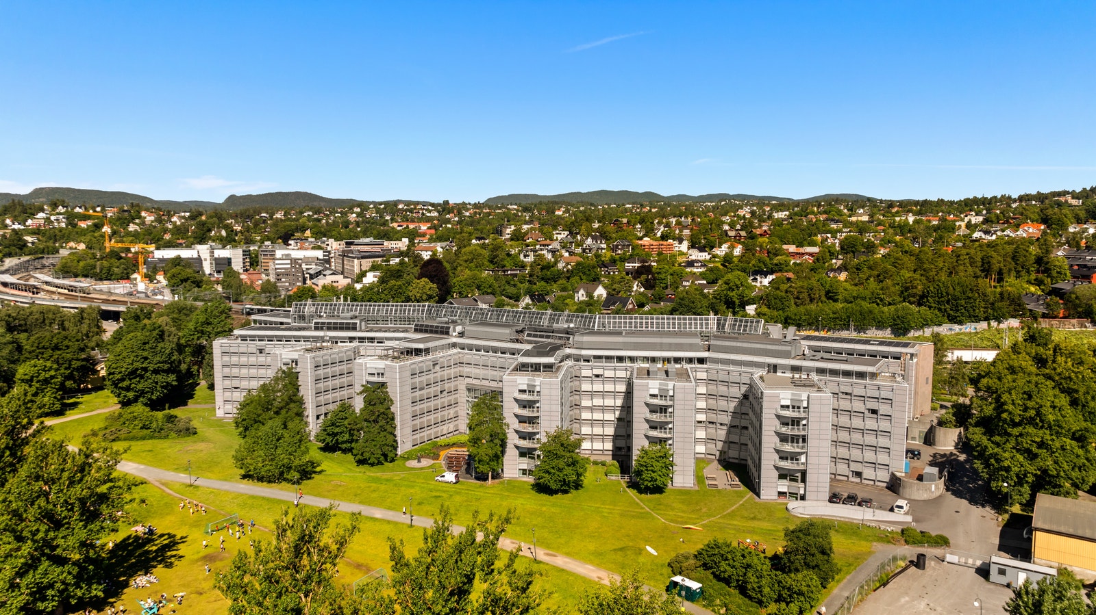 Eiendommen sett fra sjøsiden Galleribilde