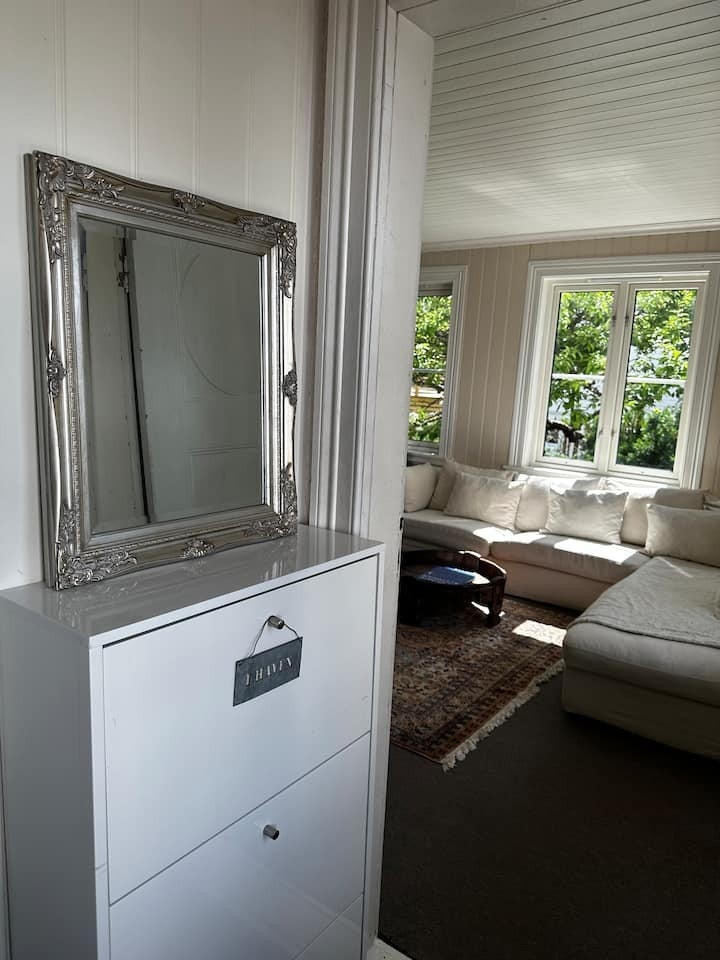 Stuen fra entre Galleribilde