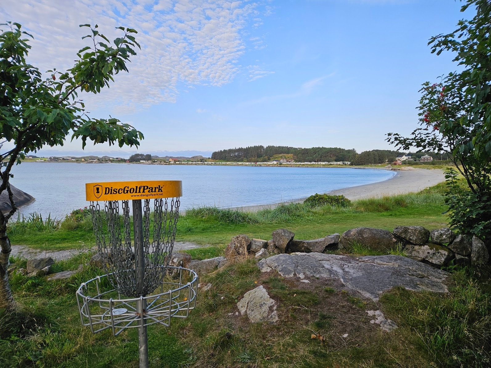 Discgolf-banen på Skadbergsander morsom og flittig brukt! Galleribilde