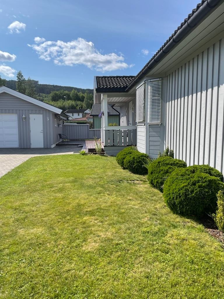 Utendørs er det også store områder for store og små og boltre seg på! Galleribilde