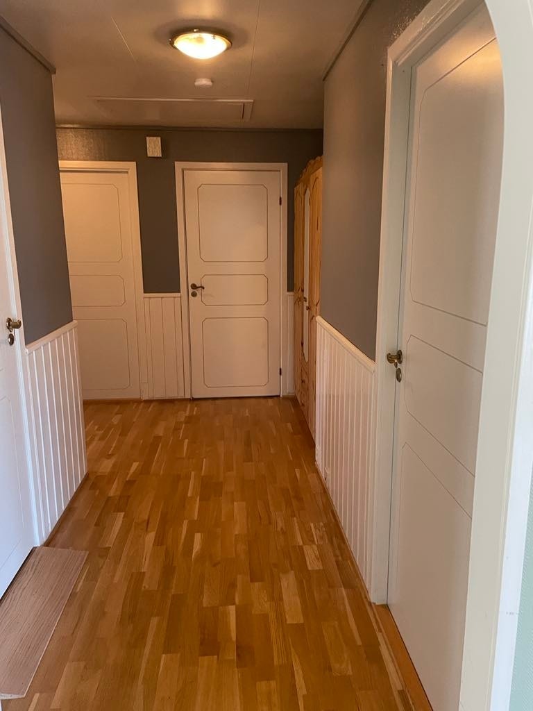 Gang med adkomst til flere av soverommene. Galleribilde