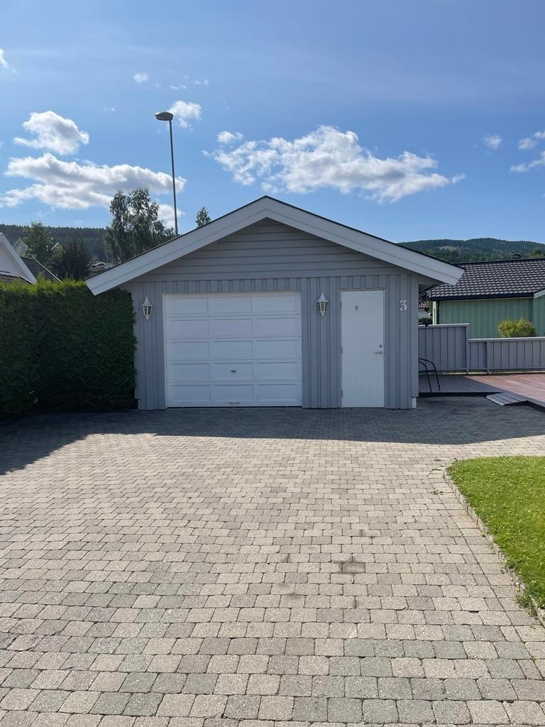 Garasje tilhørende boligen. Galleribilde