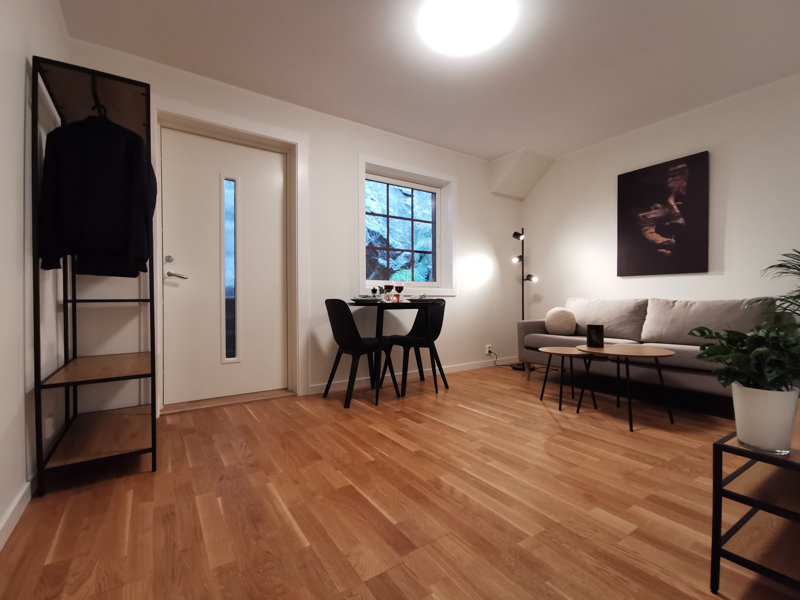 Sett fra kjøkkenet. Galleribilde