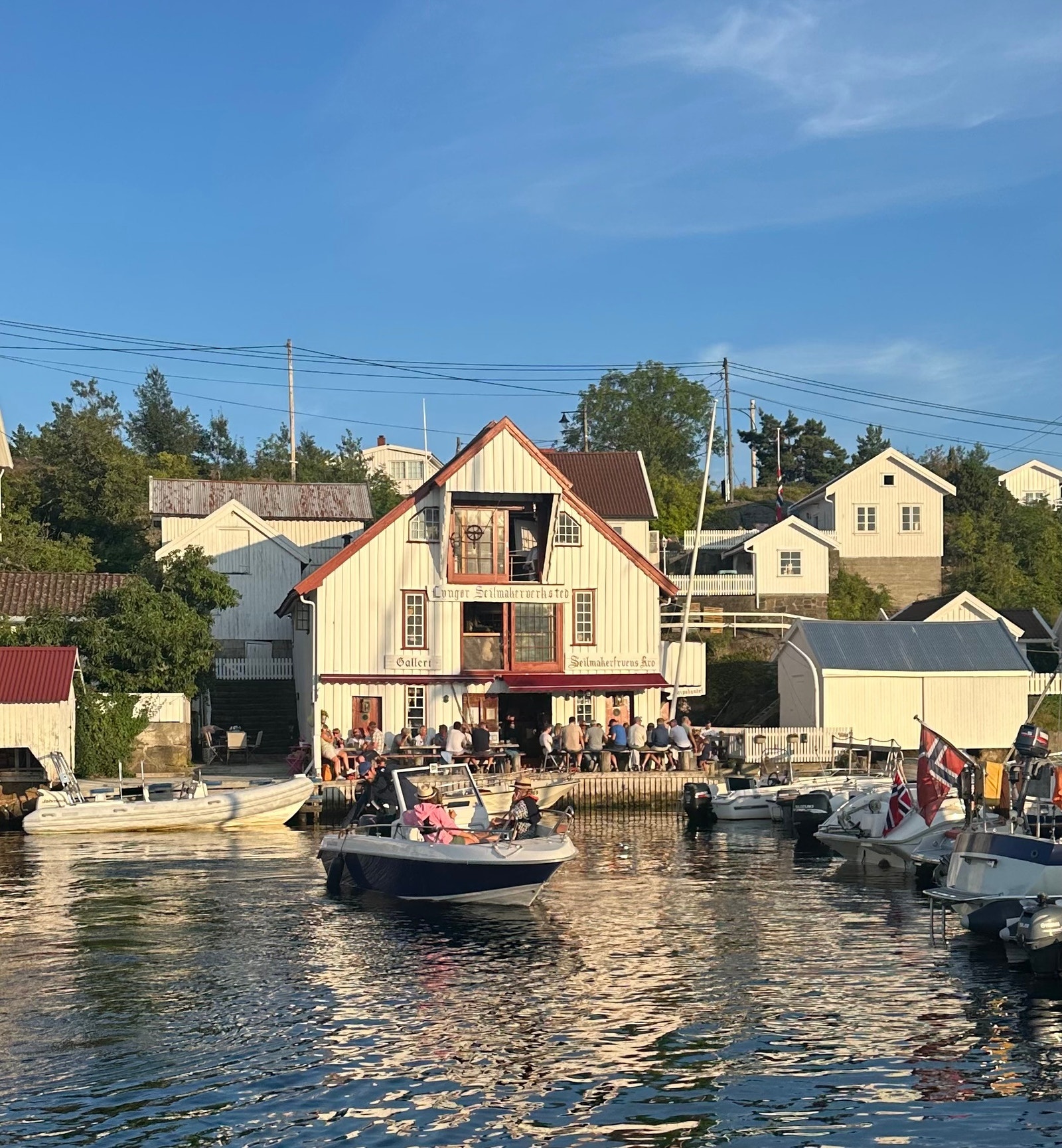 Restaurant Seilmakerfruens Kro på Lyngør rett i nærheten Galleribilde