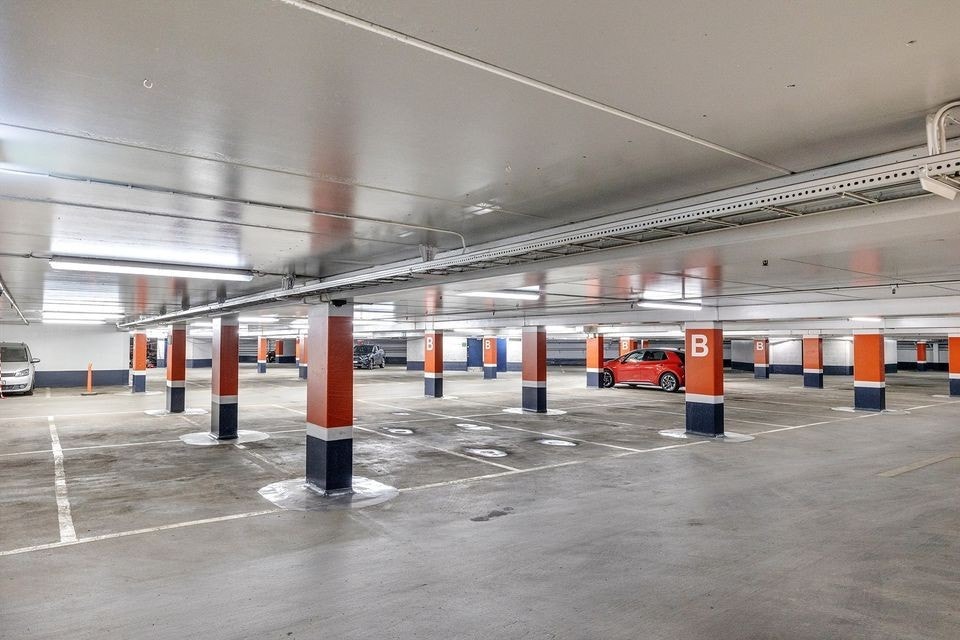 Parkeringshus, mulighet for leie av parkeringsplass med rabattert pris Galleribilde