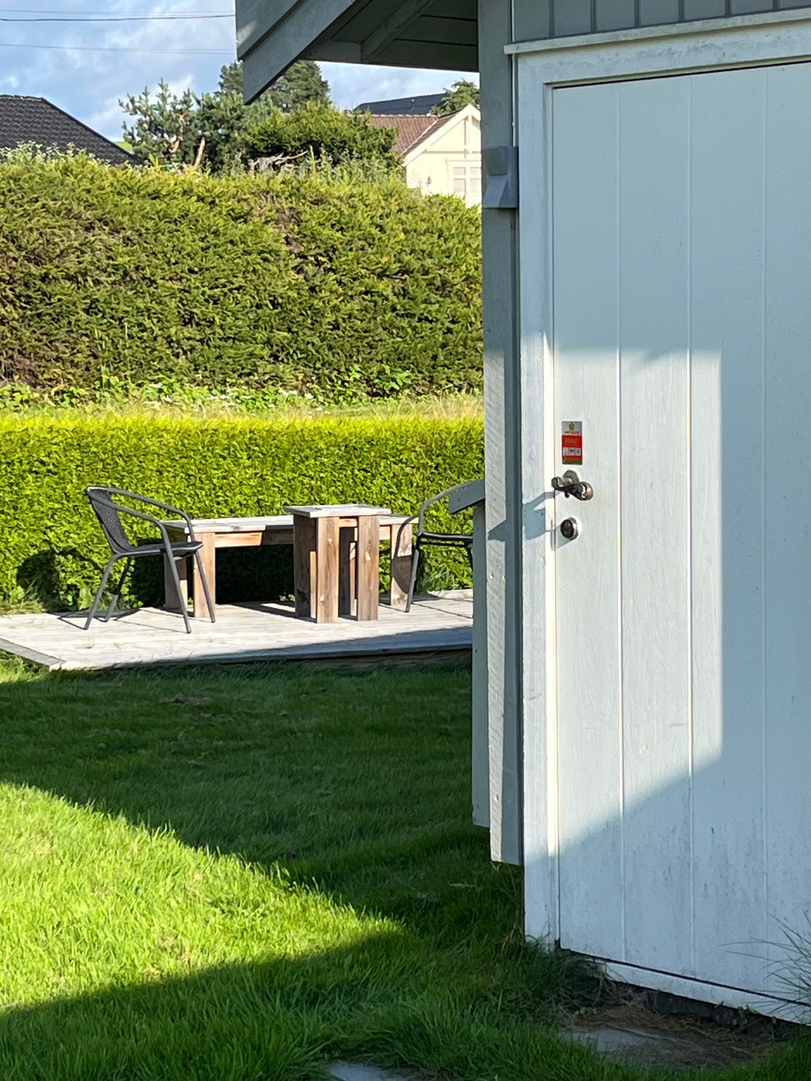 Egen inngangsdør og uteplass Galleribilde