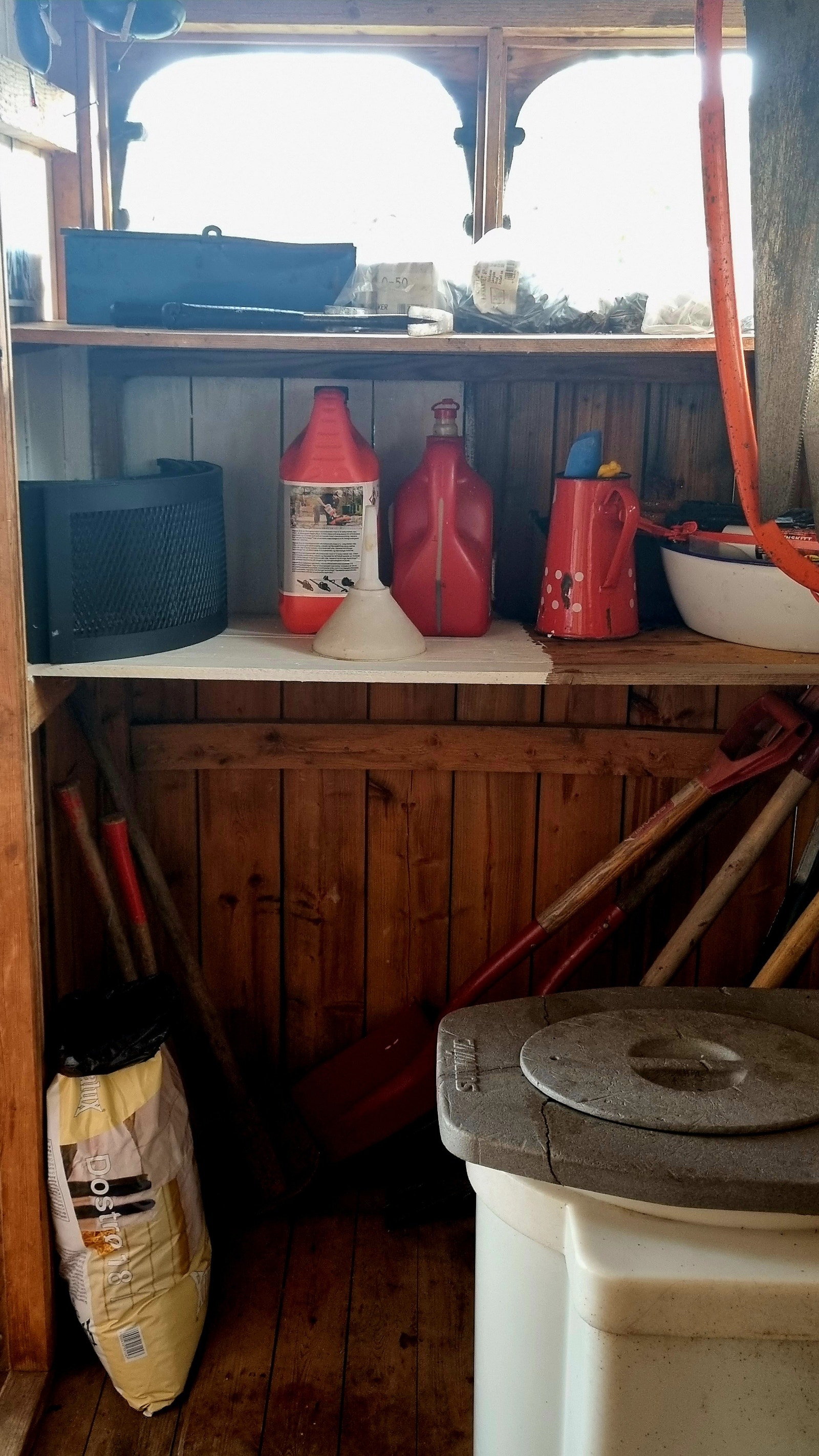 Ryddig på boden Galleribilde