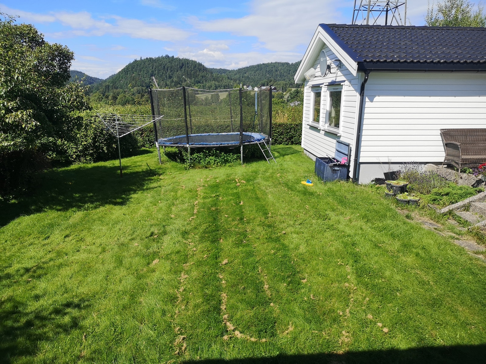 Utsikt fra terrasse. Området disponeres av huseier. Galleribilde
