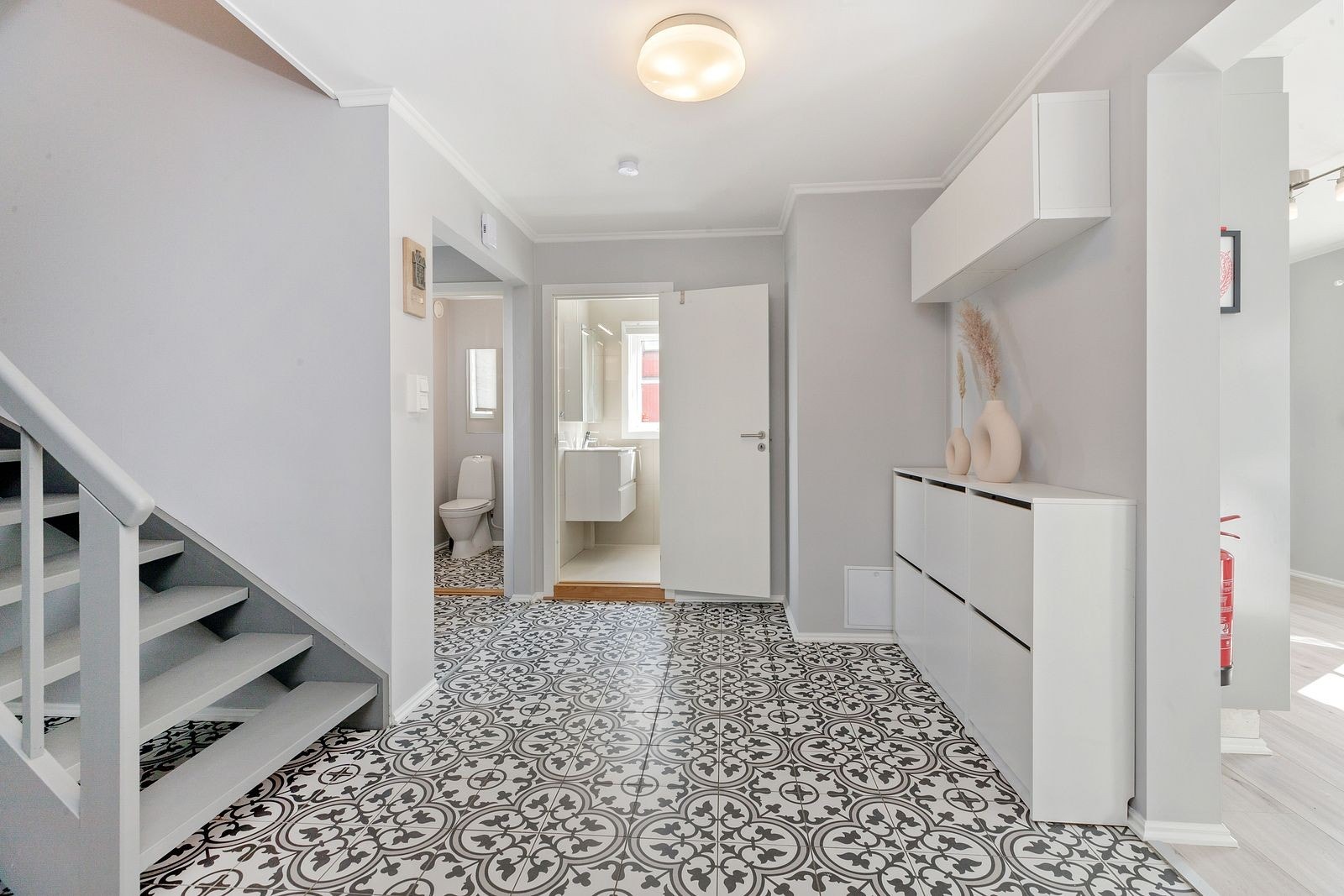 Romslig og fin gang Galleribilde