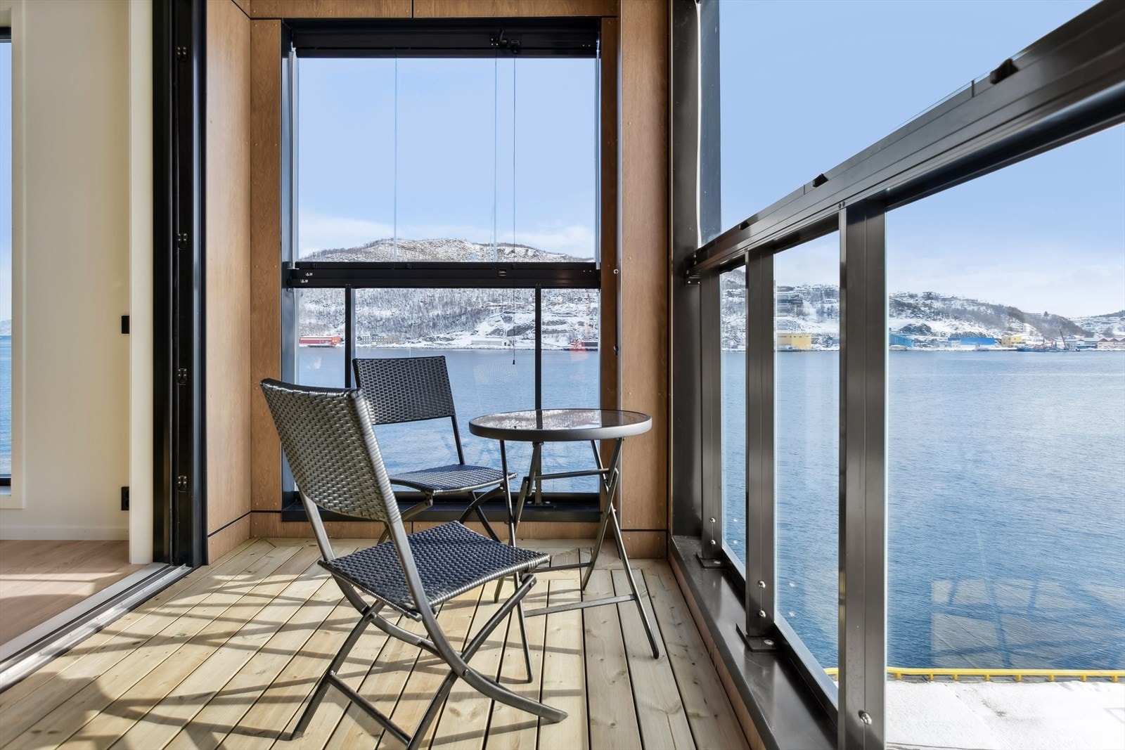 Innglasset balkong - i bygg 3 vil den være 2,2 m2 større enn denne. Galleribilde