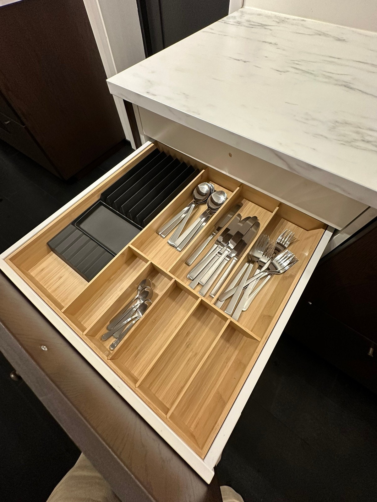 Bestikk i skuffene Galleribilde