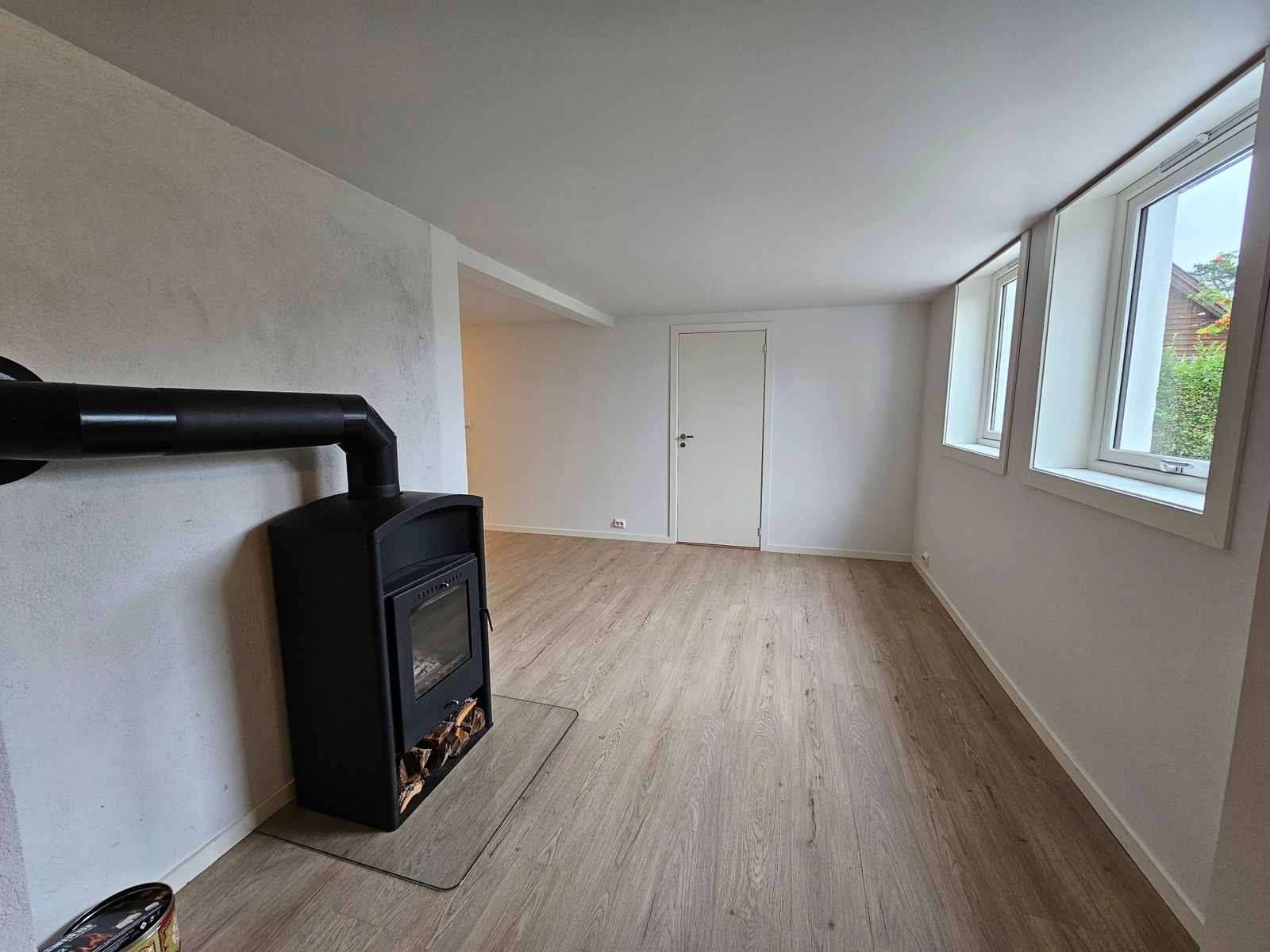 Peis i stue Galleribilde