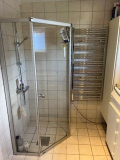 Dusj og varmevegg 1 etg. Galleribilde