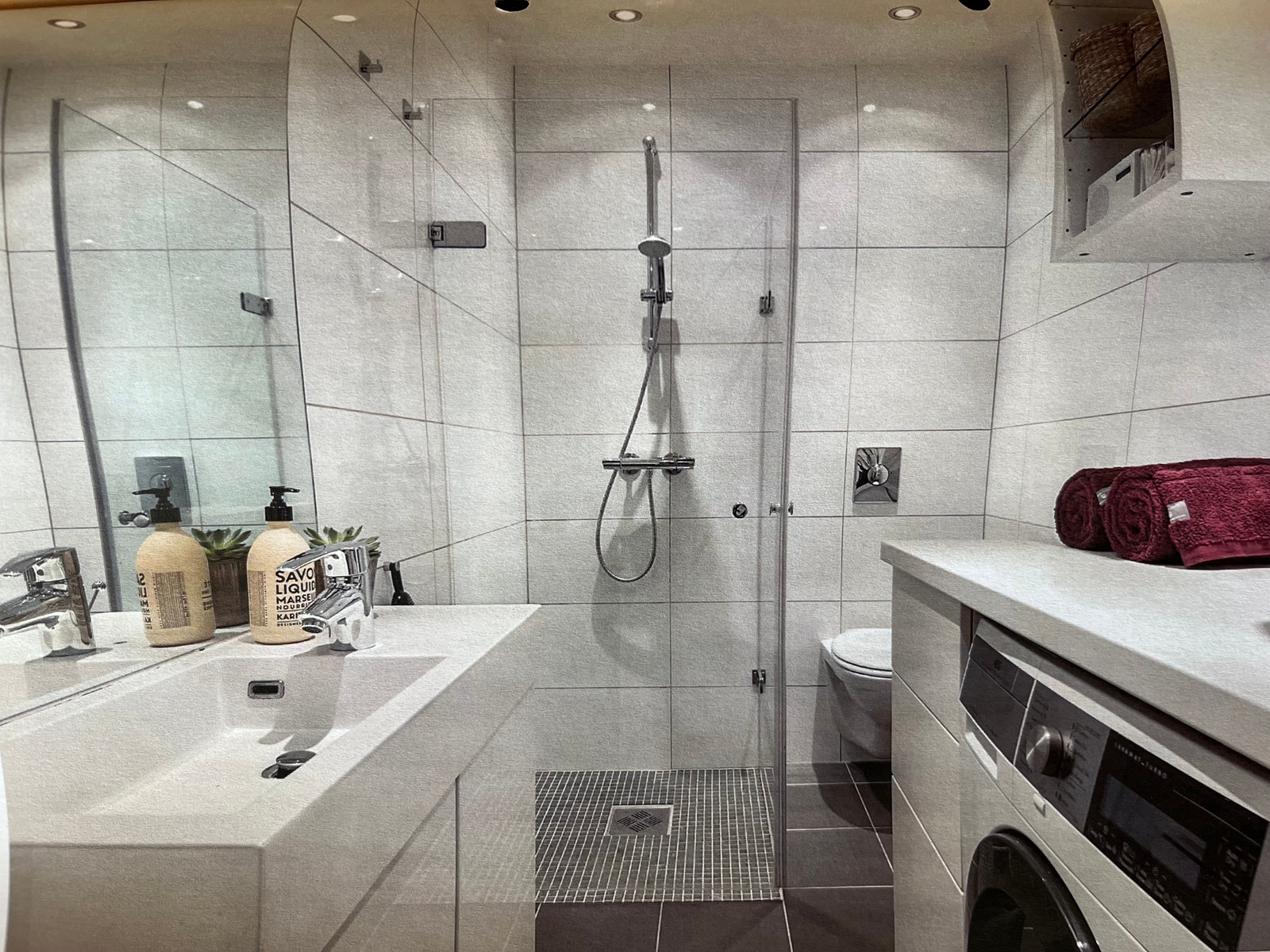 Badet Galleribilde