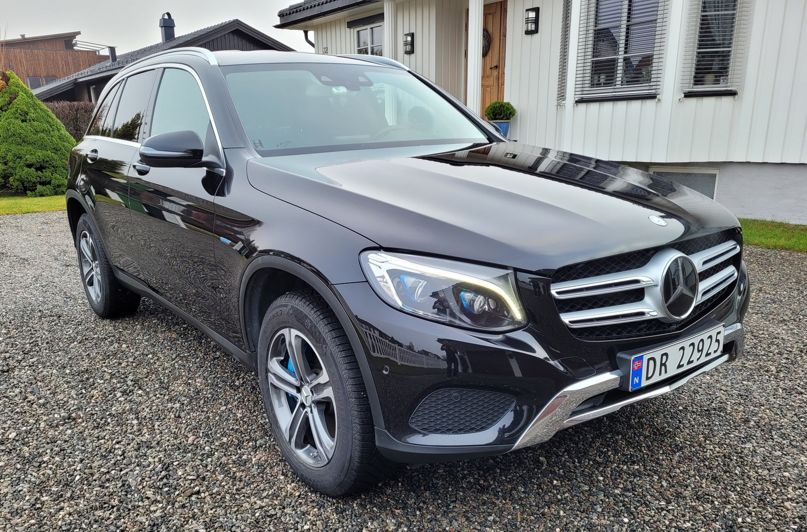 Mercedes-Benz GLC 350 E 2.0-211 4MATIC,327HK.