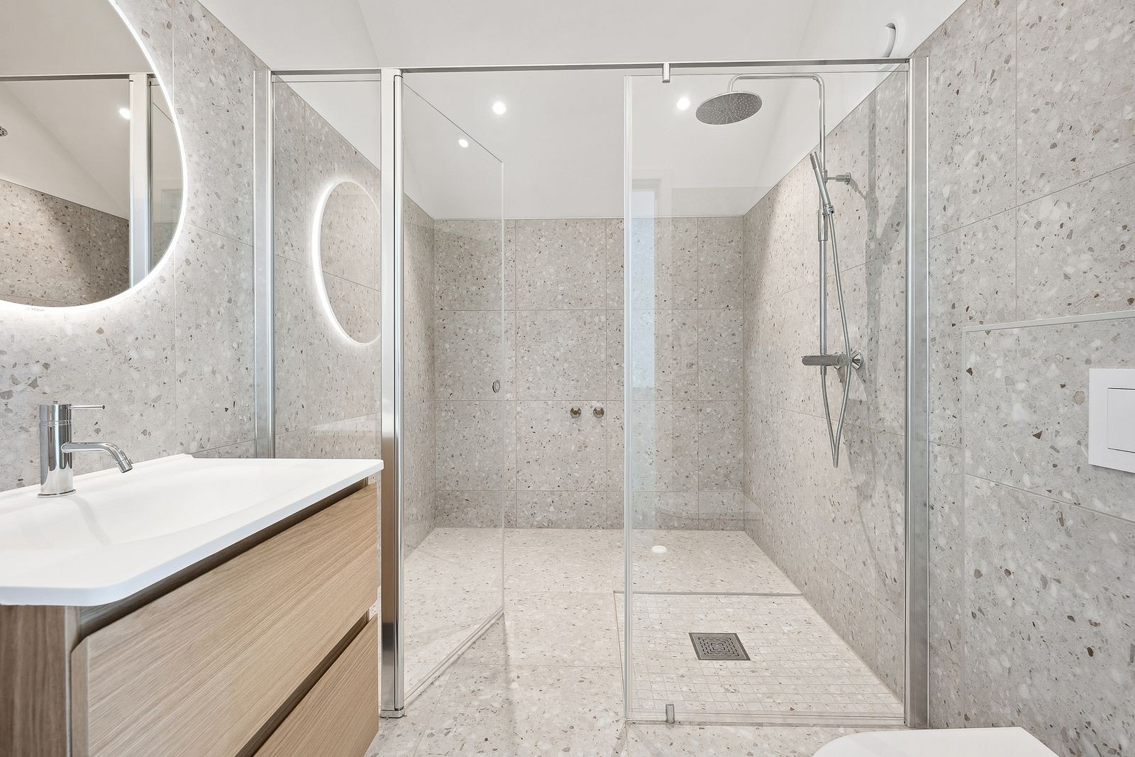 Alle boligene får store flotte bad. Her fra Furuåsen 66 hvor det også er opplegg for badekar. Galleribilde